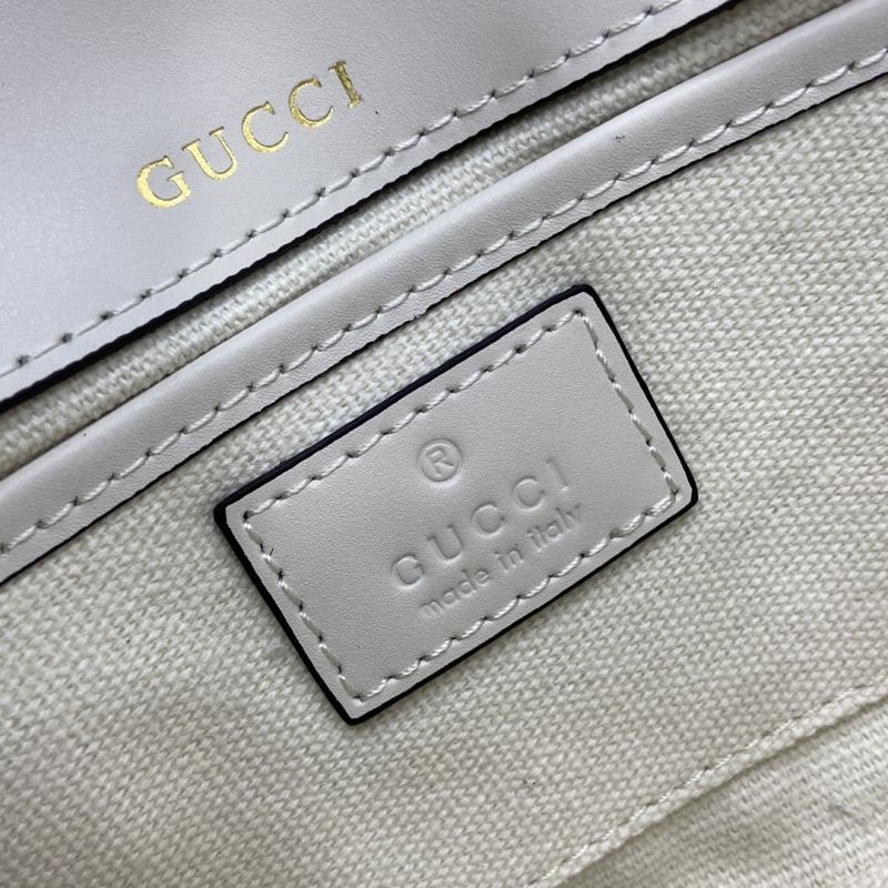 Gvc*1 horsebit bags